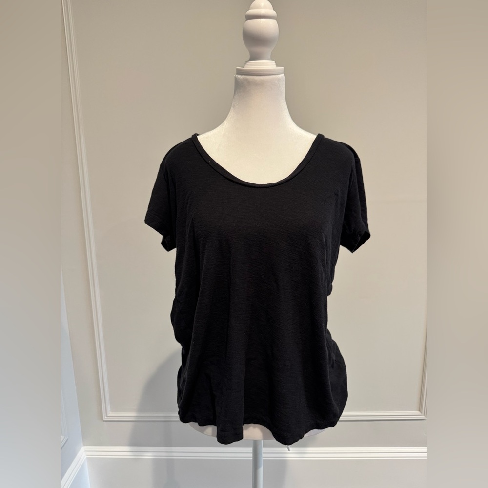 James Perse Classic Black Tee (size 3) large